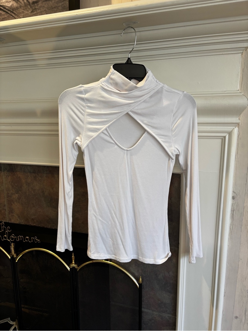 White Long-Sleeve Cutout Mock Neck Turtleneck Top